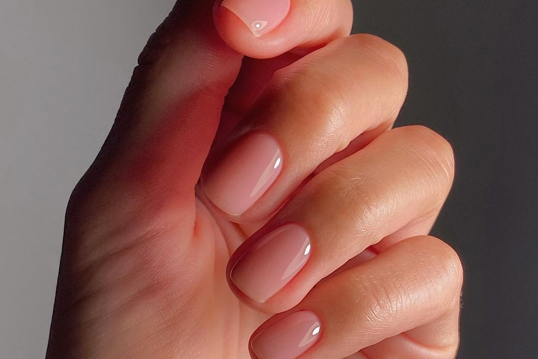 Saute nails - czy to stylizacja, która zdetronizuje hybrydy?