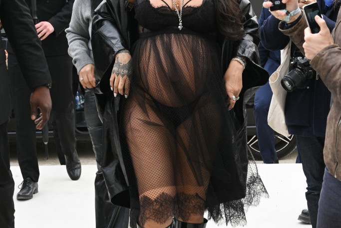 Rihanna urodziła!