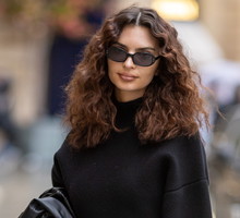 Emily Ratajkowski na Paris Fashion Week