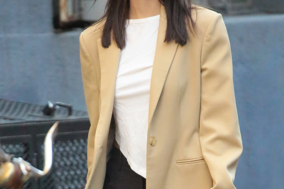 Emily Ratajkowski w sneakersach, ale nie Gazelle