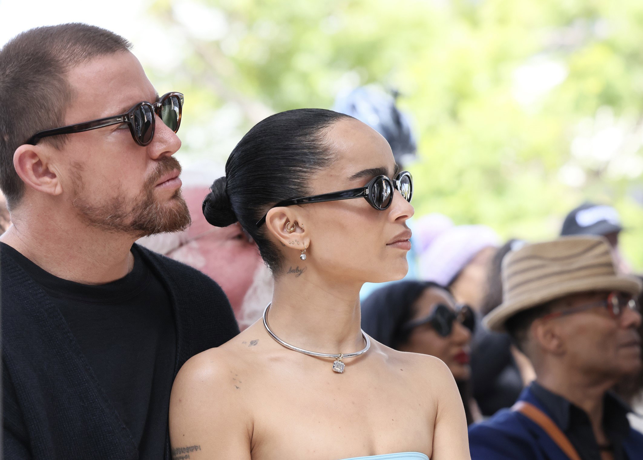 Zoë Kravitz przywraca kontrowersyjny trend z lat 2000. i udowadnia, że jest jedną z najlepiej ubranych gwiazd