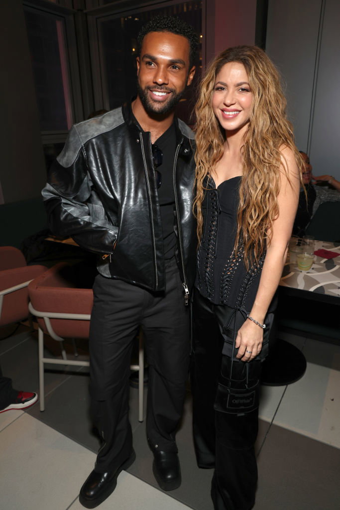 Shakira i gwiazdor "Emily w Paryżu" byli widziani na kolacji