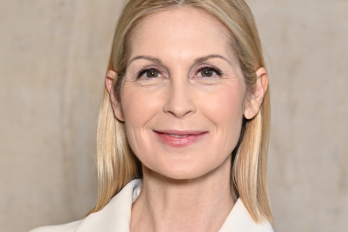 Ten przeciwzmarszczkowy krem Kelly Rutherford warto znać po pięćdziesiątce. Odmładza, ujędrnia i odbudowuje