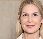 Ten przeciwzmarszczkowy krem Kelly Rutherford warto znać po pięćdziesiątce. Odmładza, ujędrnia i odbudowuje