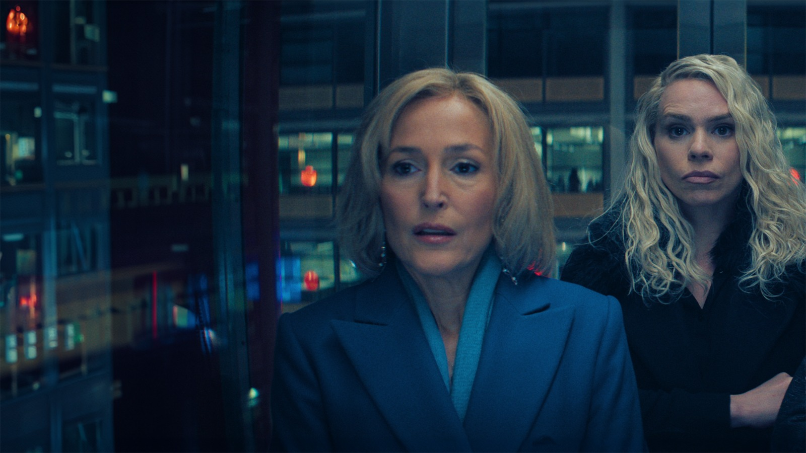 Gillian Anderson Mocny temat - nowości Netflix kwiecień 2024