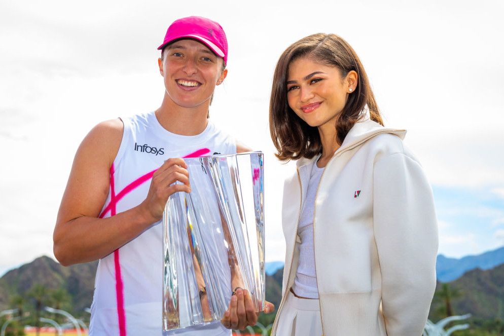 Iga Świątek i Zendaya pozują razem po wygranej polskiej tenisistki w Indian Wells. "Co się właśnie wydarzyło?" komentuje Iga na Instagramie