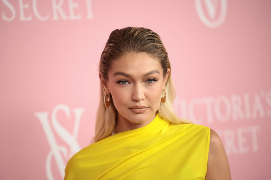 Gigi Hadid skróciła włosy i wybrała modne cięcie na francuskiego boba. Zmiana jest diametralna