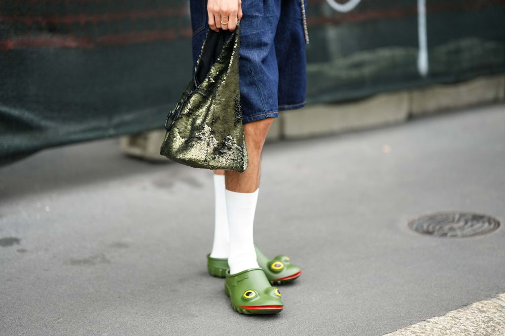 dziwne buty