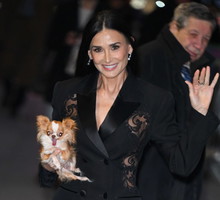 Demi Moore z pieskiem