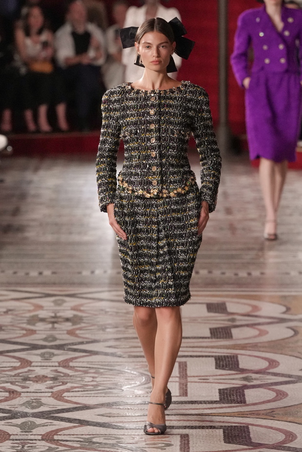 chanel-haute-couture-jesien-zima-2024-202517-1593428