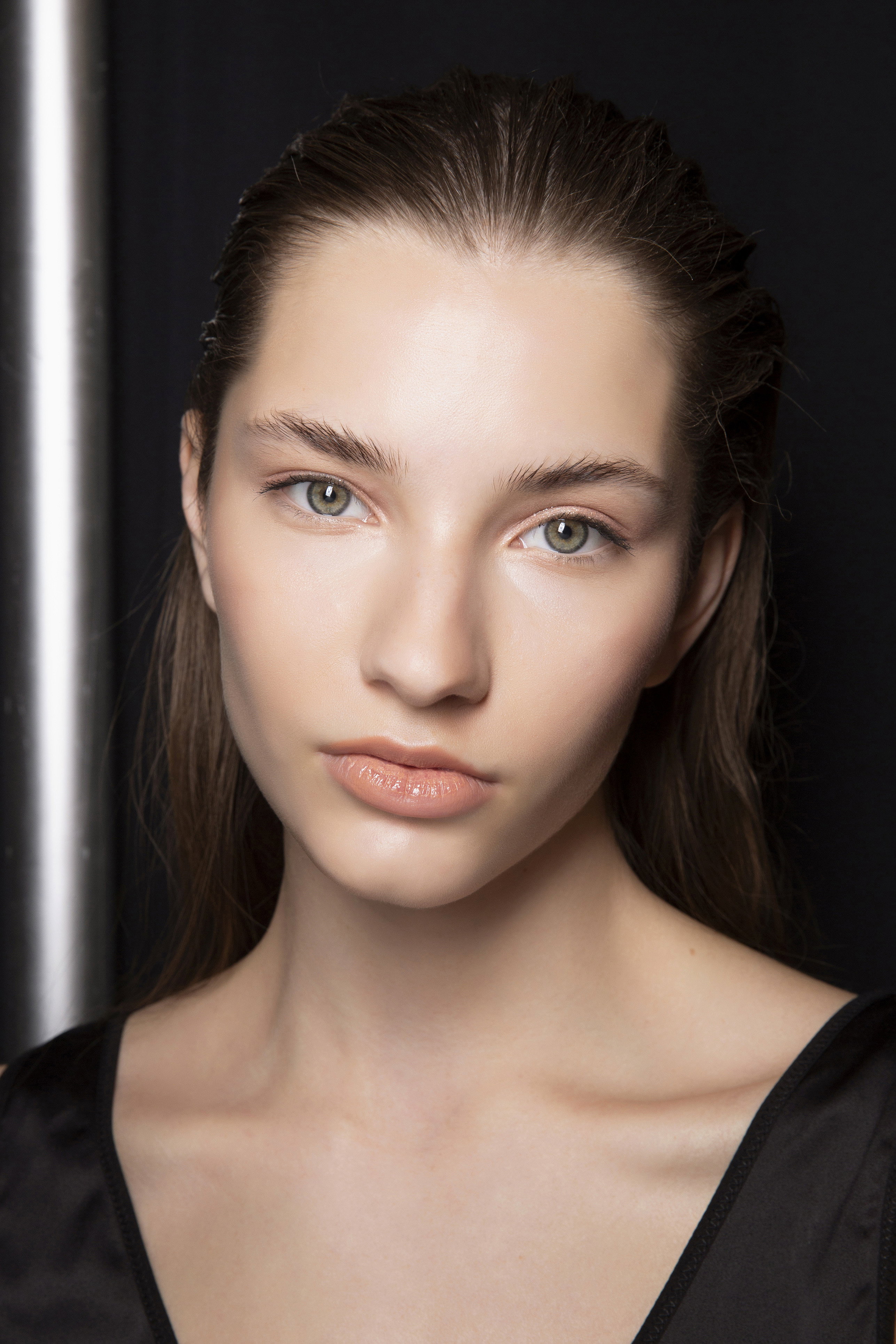 Podkłady z efektem "no makeup"