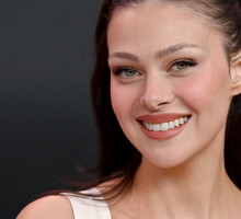 Nicola Peltz bogata dziedziczka