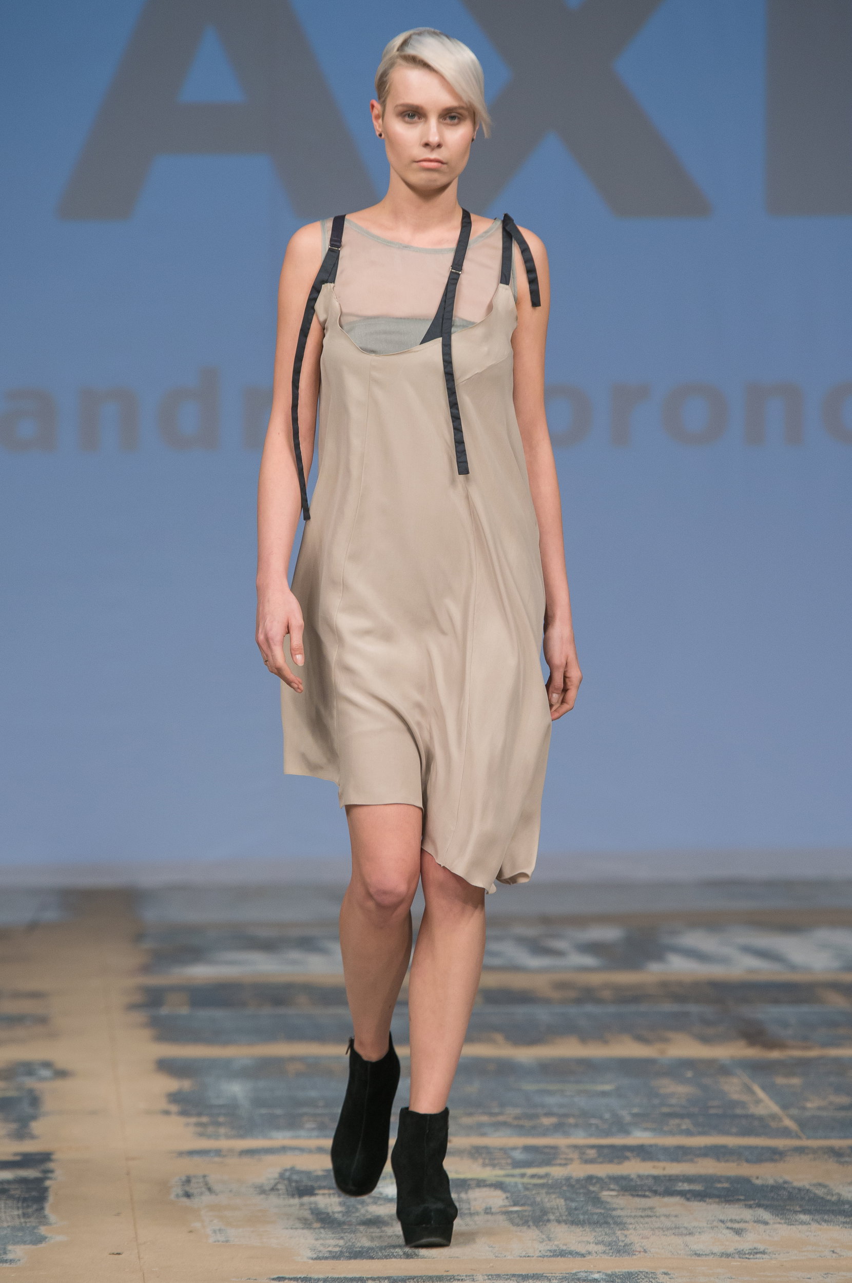 Fashion Week Poland OFF: Katarzyna Karwowska, Aleksandra Woronowska