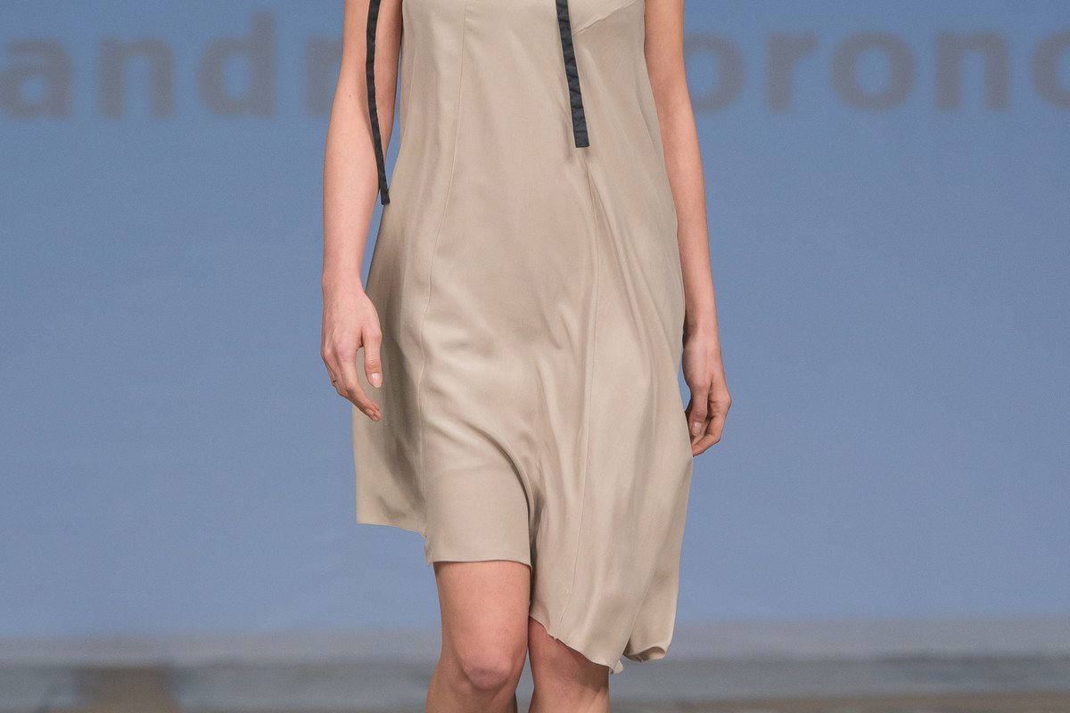 Fashion Week Poland OFF: Katarzyna Karwowska, Aleksandra Woronowska