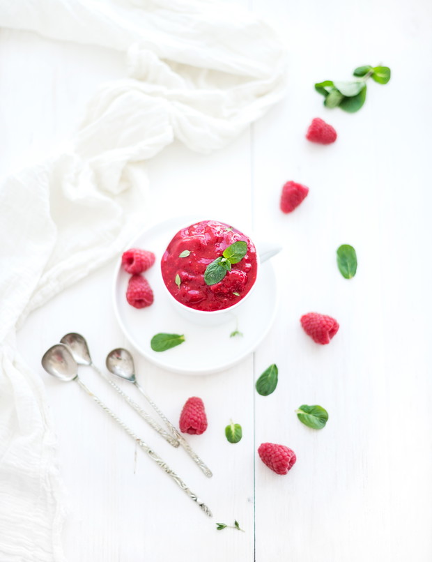 Przepisy na domowe lody: sorbet malinowy