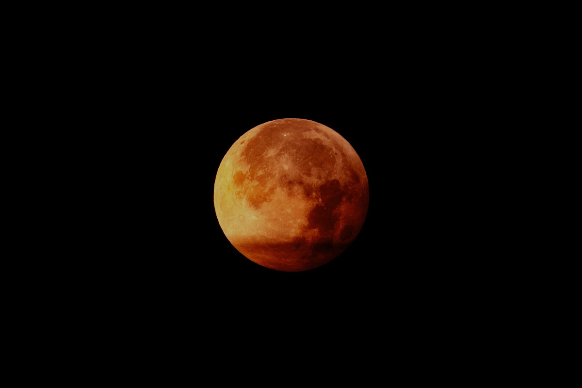 Horoskop tygodniowy 2020 na 5-11 października. Jak aktualny układ planet wpłynie na nasze sprawy i relacje?