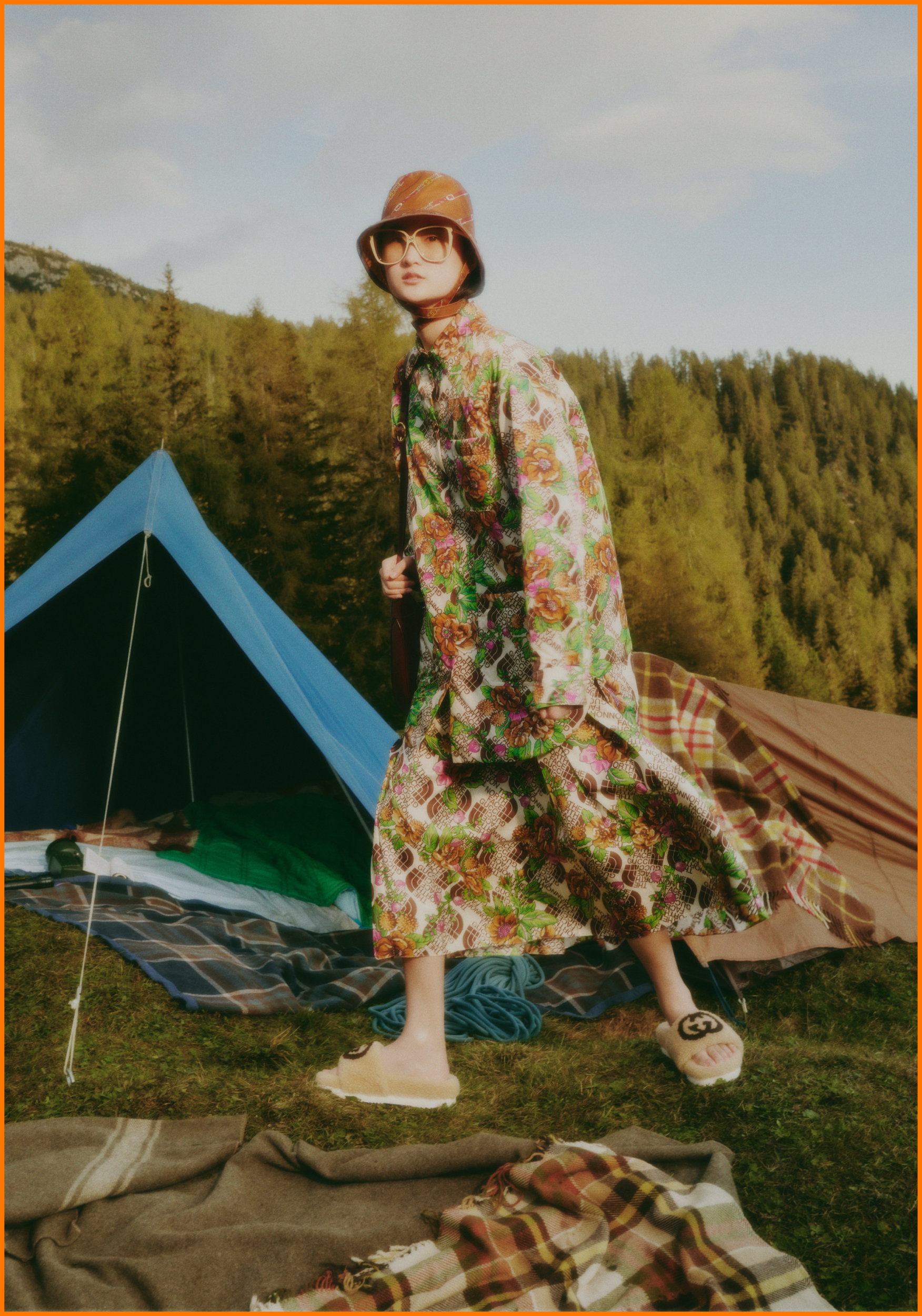 The North Face x Gucci prezentują spektakularne efekty swojej współpracy. Kampania w klimacie lat 70. powstawała w samym sercu Alp