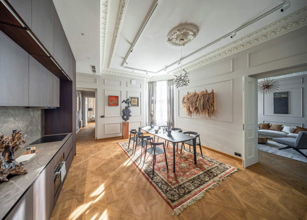 Apartament przy Foksal 13/15