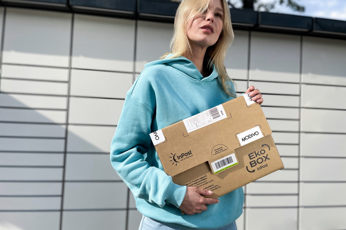 Kupuj online z EkoBoxem InPost w MODIVO