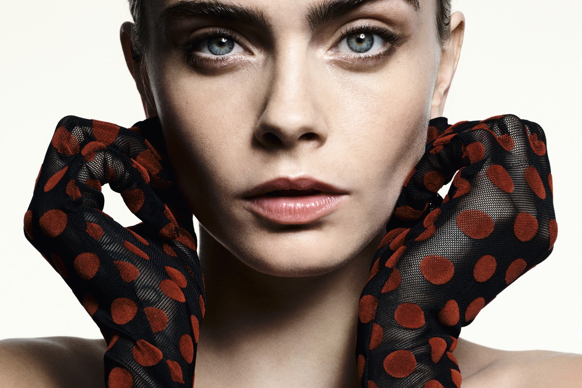 Cara Delevingne dla ELLE