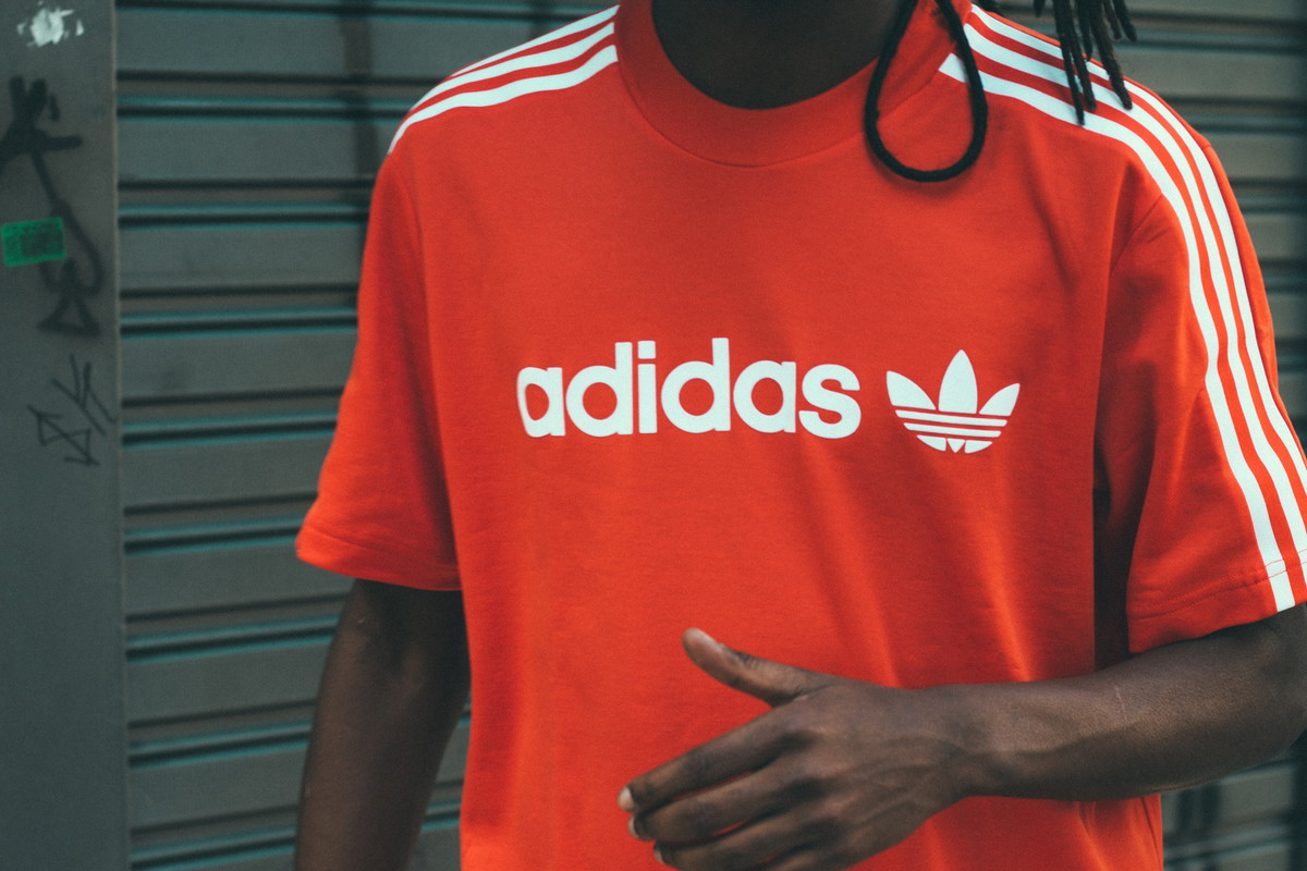 H&M kontra Adidas