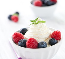 Proste desery: lody jogurtowe