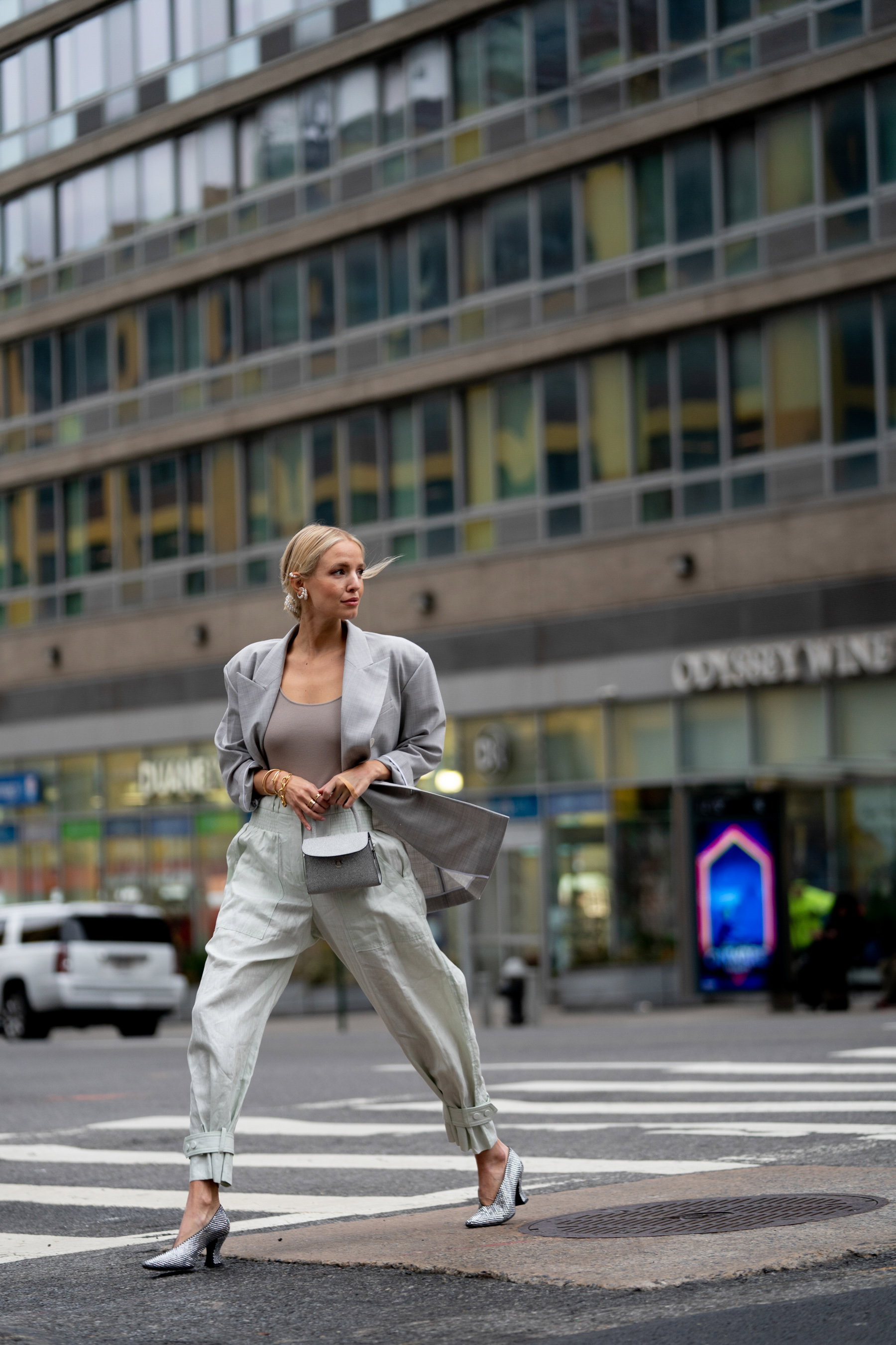 Street fashion: New York Fashion Week. Stylizacje
