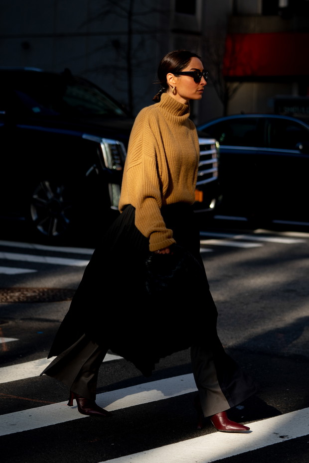 Street fashion: New York Fashion Week. Stylizacje