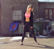 1000 spalonych kalorii – trening Barry’s Bootcamp