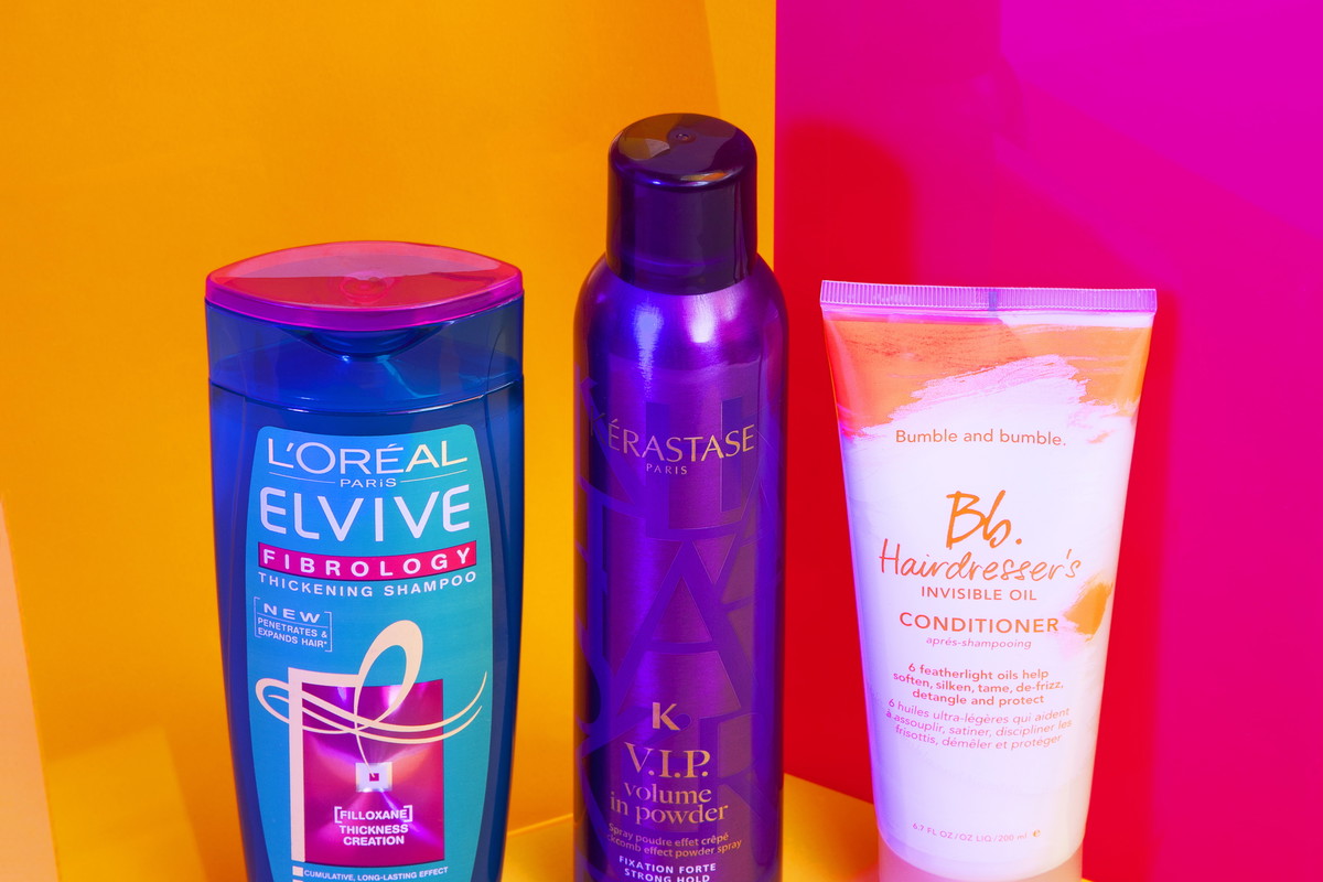 Najlepsze kosmetyki do włosów 2015! Szampon Elseve Fibralogy L'Oréal Paris, odżywka Bb. Hairdresser's Invisible Oil Bumble&Bumble, produkt do stylizacji V.I.P. Volume In Powder Kérastase, fot. Eva Roovers