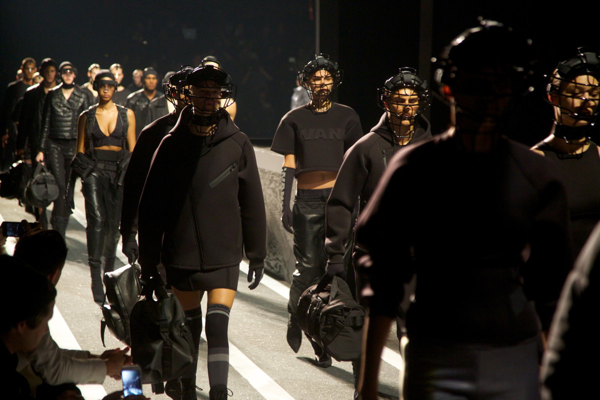 Kulisy pokazu Alexander Wang x H&M