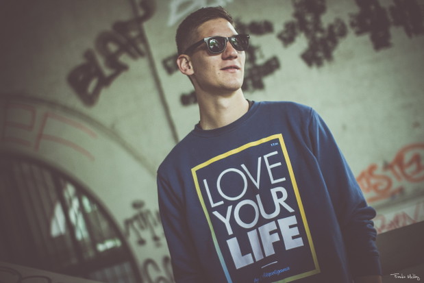 Lookbook LOVEYOURLIFE by Alkopoligamia wiosna-lato 2015 fot. Frankie Mcklay