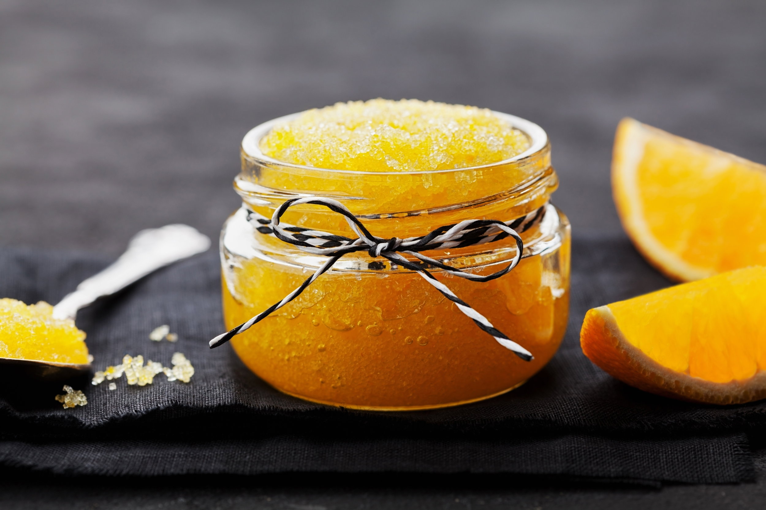Peeling cukrowy z pomarańczą, fot. Fotolia