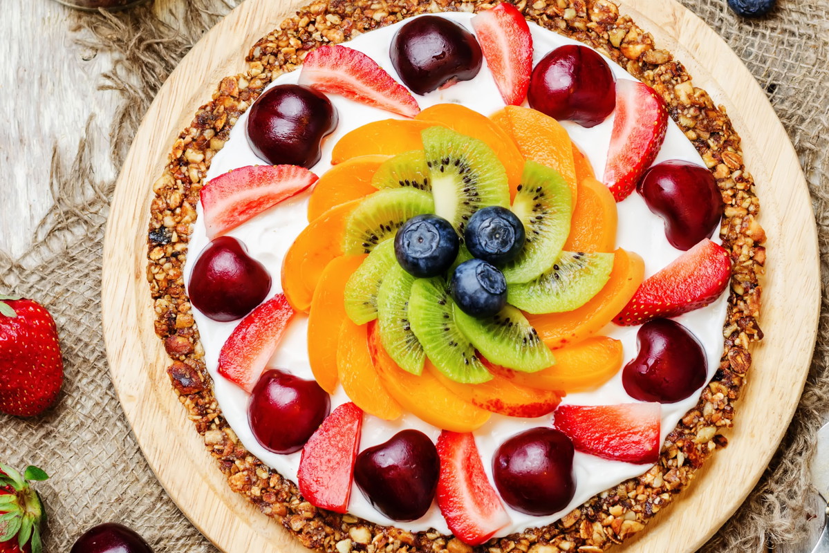 Śniadanie fit: owocowa pizza