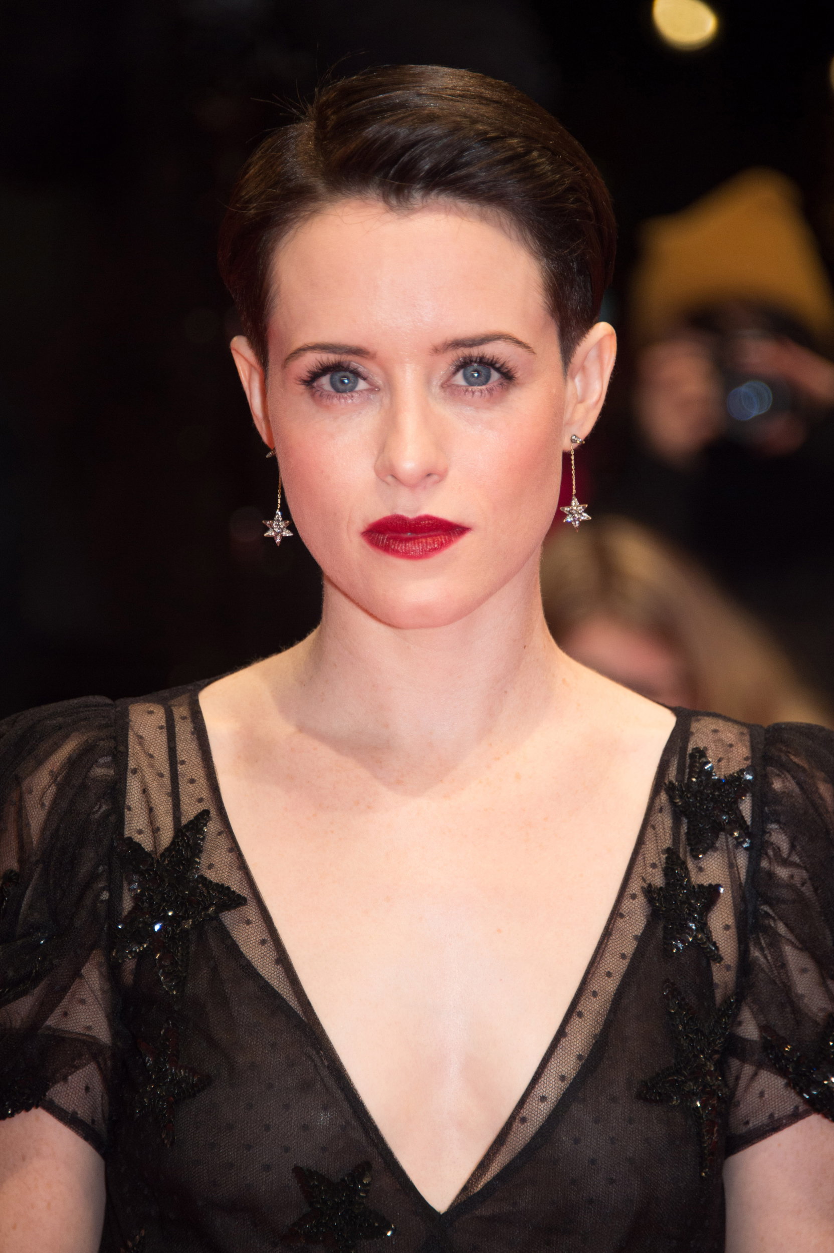 Claire Foy obcięła włosy! Aktorka wcieli się w Lisbeth Salander w filmie "The Girl in the Spider’s Web". Zobacz nową fryzurę Brytyjki