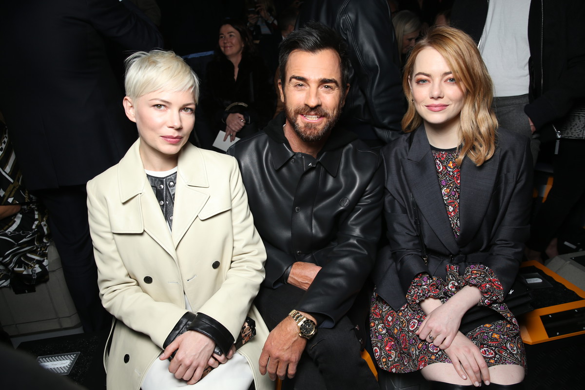 Michelle Williams, Justin Theroux i Emma Stone na pokazie Louis Vuitton jesień-zima 2018/2019