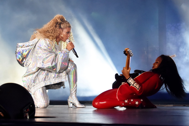 kostiumy-sceniczne-beyonce-na-koncertach-on-the-run-ii-tour6-11ee720