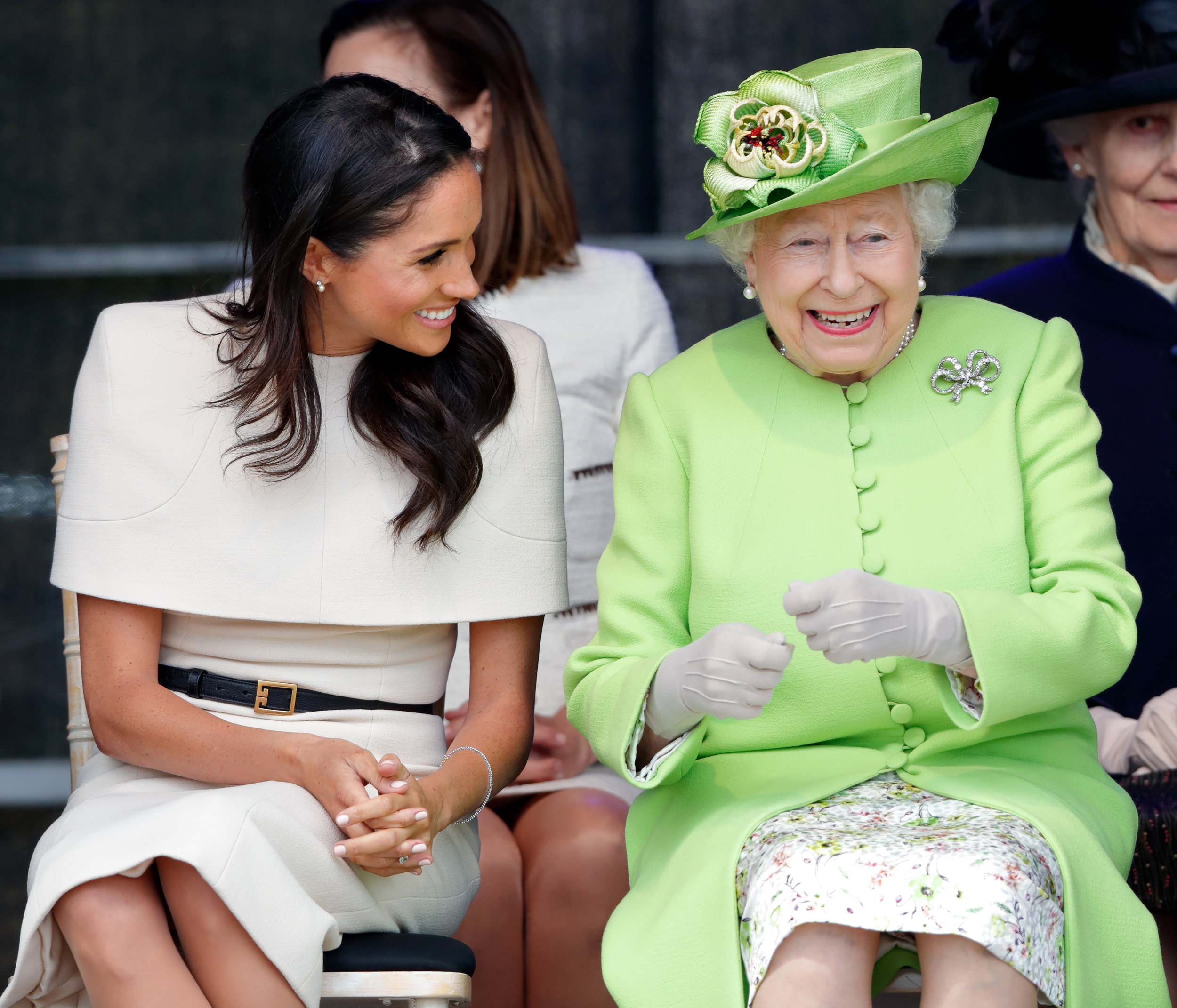 Meghan Markle i królowa Elżbieta II podczas wizyty w Chesire, 14.06.2018.