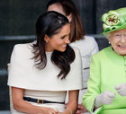 Meghan Markle i królowa Elżbieta II podczas wizyty w Chesire, 14.06.2018.