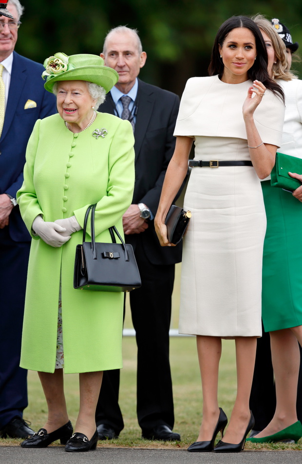 meghan-markle-i-krolowa-elzbieta-ii-podczas-wizyty-w-chesire-14-06-20187-66675a4