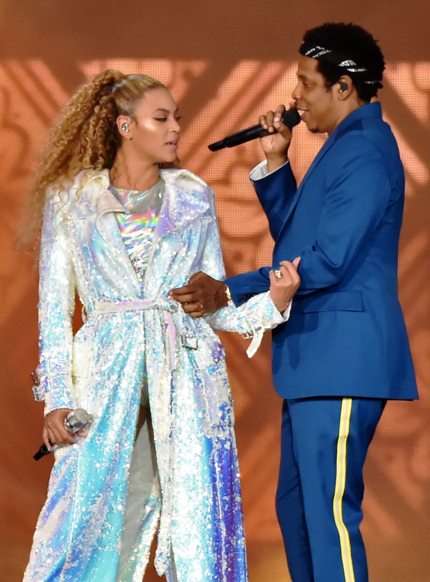 kostiumy-sceniczne-beyonce-na-koncertach-on-the-run-ii-tour2-e234355
