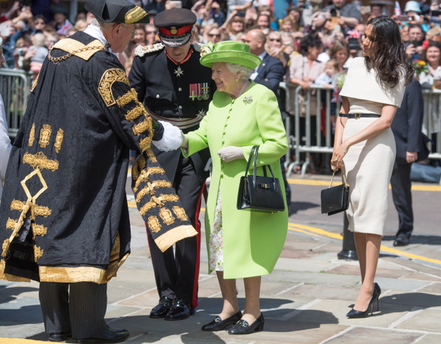 meghan-markle-i-krolowa-elzbieta-ii-podczas-wizyty-w-chesire-14-06-20181-78aaeee