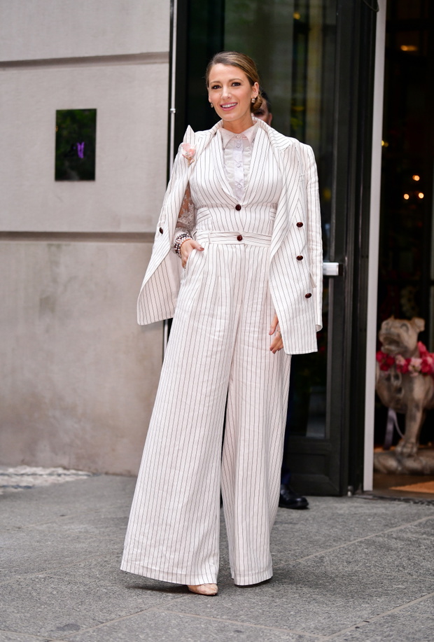 blake-lively-promuje-film-a-simple-favor-w-nowym-jorku-18-08-20183-086f5aa