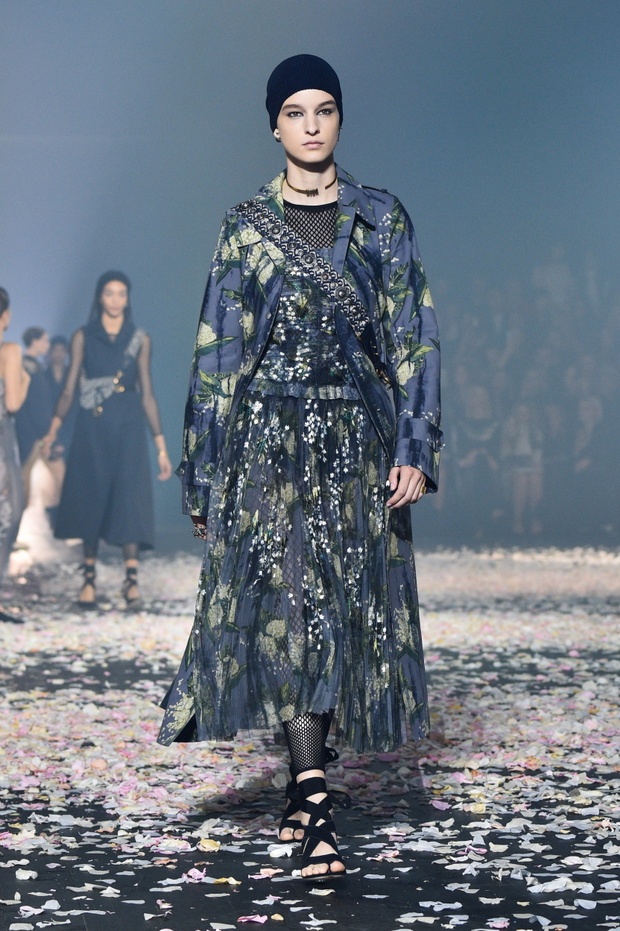pokaz-dior-ss1913-6d20382
