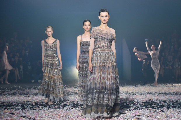 pokaz-dior-ss1939-243352c