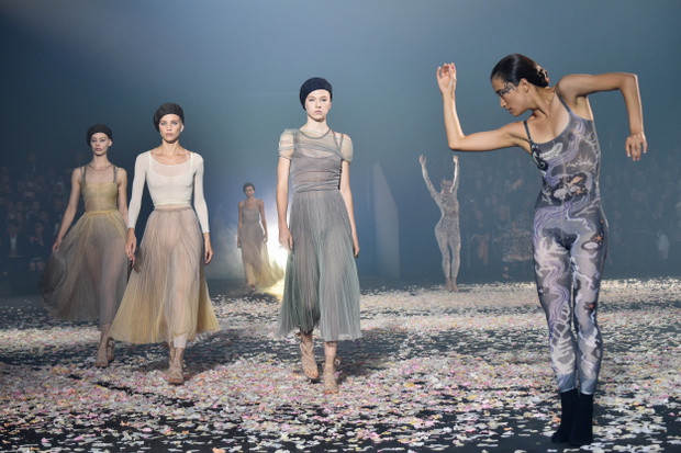 pokaz-dior-ss1934-670916a
