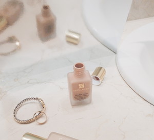 Podkłady Estee Lauder z linii Double Wear