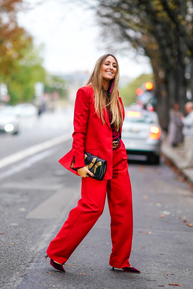 Street Style : Paris Fashion Week Womenswear Spring/Summer 2018 : Day Six