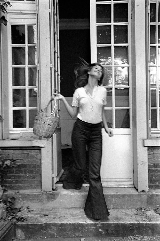 Actress: Jane Birkin shopping in Paris.