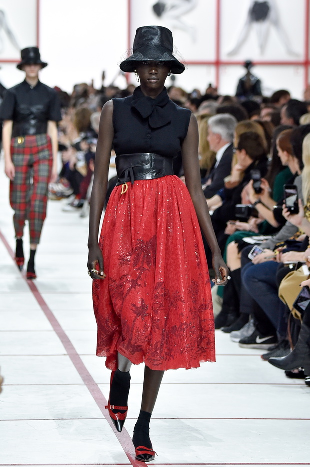 pokaz-dior-aw196-58a2d56